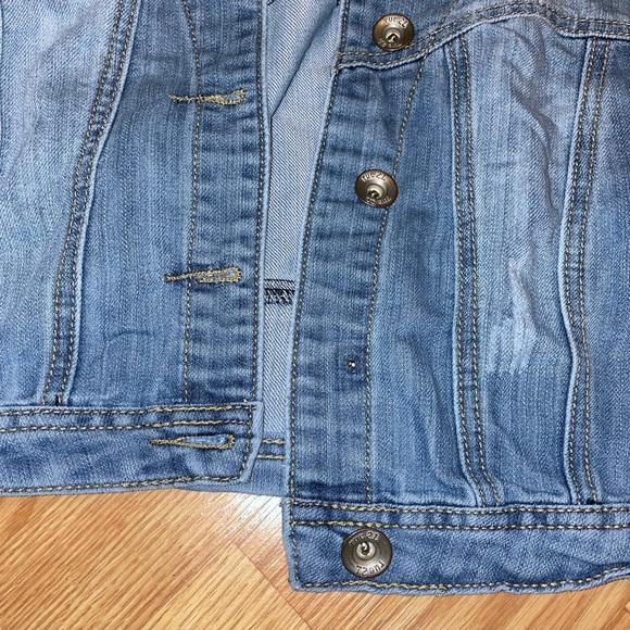 Jean Jacket - Picture 3 of 4